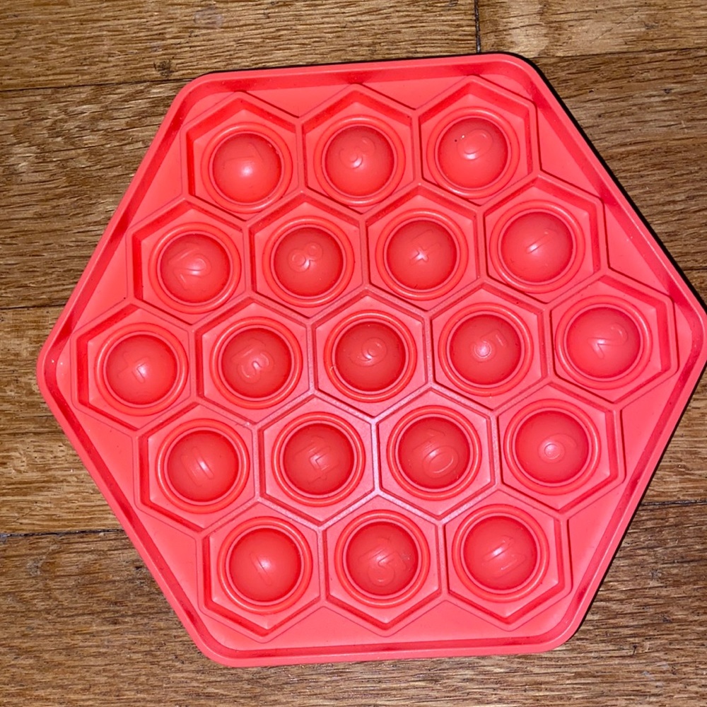 Chuckle and Roar numbers pop it